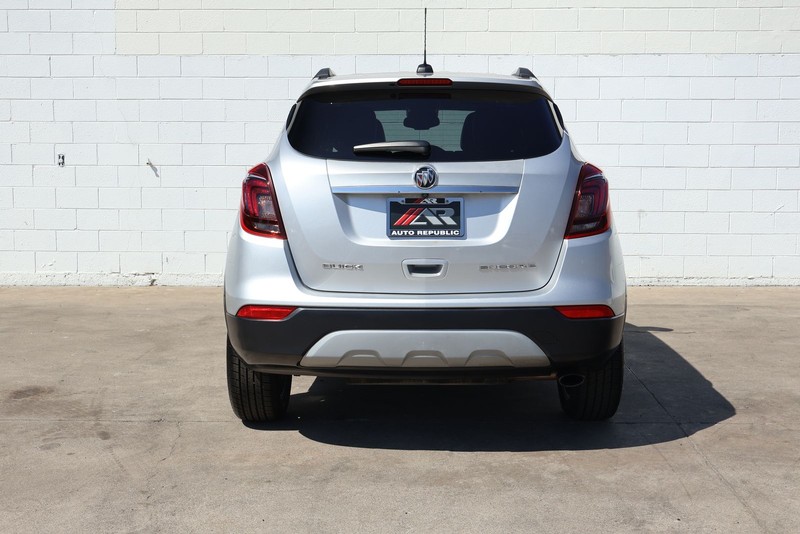 Buick Encore Vehicle Full-screen Gallery Image 06