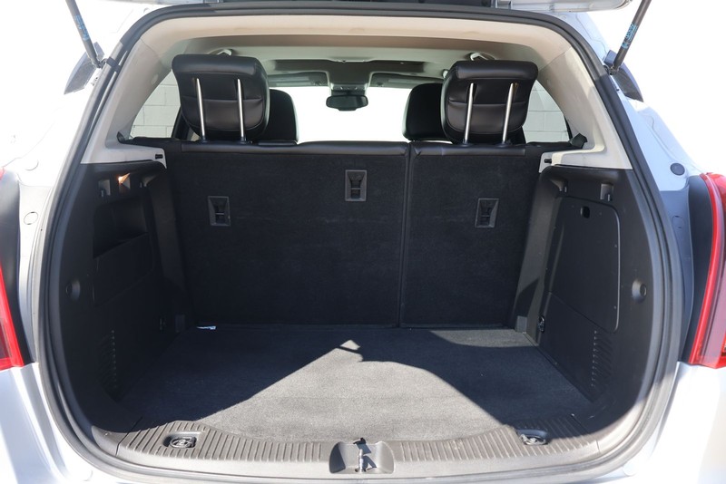 Buick Encore Vehicle Full-screen Gallery Image 08