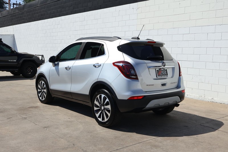 Buick Encore Vehicle Full-screen Gallery Image 09