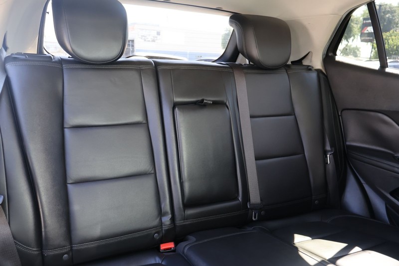 Buick Encore Vehicle Full-screen Gallery Image 19