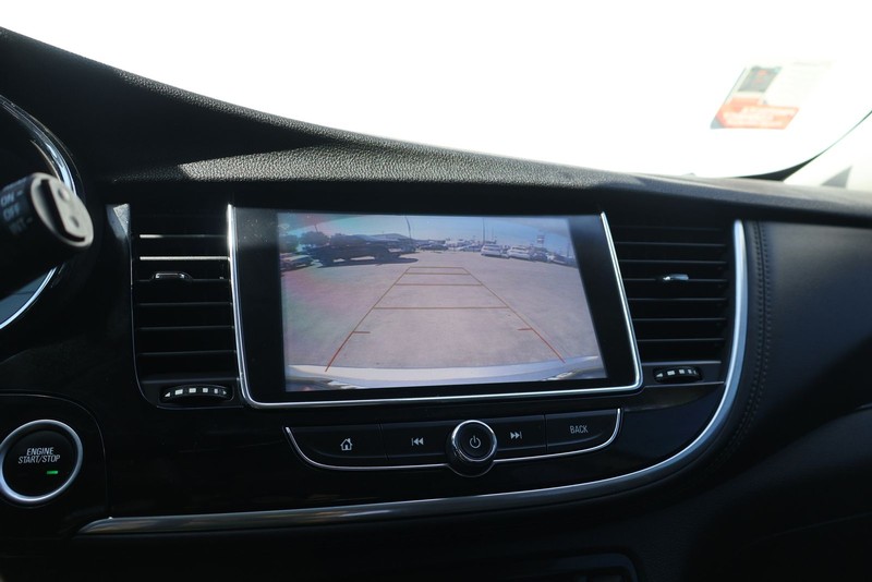 Buick Encore Vehicle Full-screen Gallery Image 27