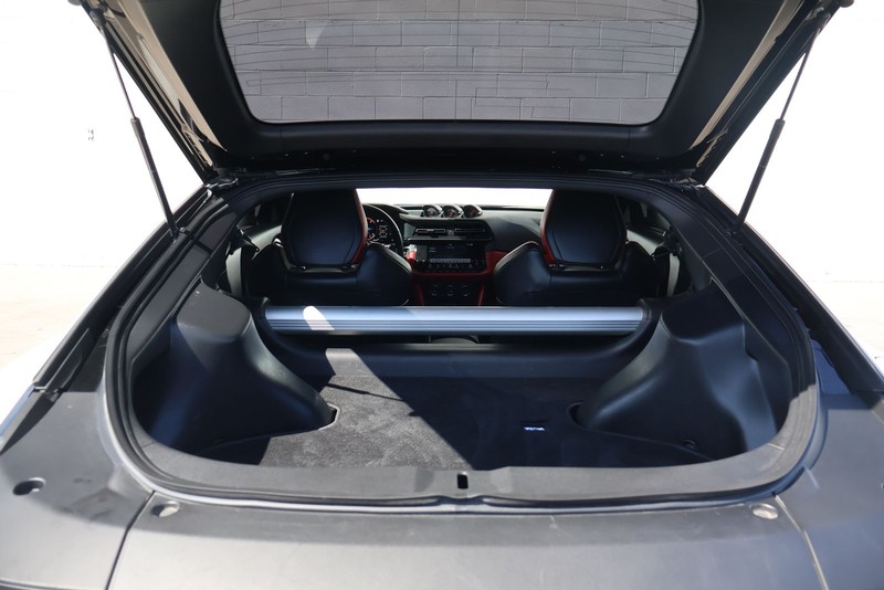 Nissan Z Vehicle Full-screen Gallery Image 07