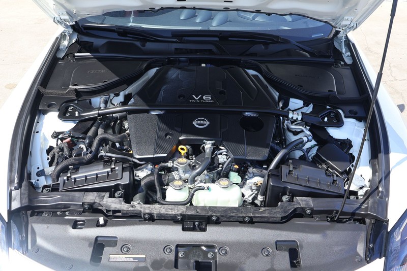 Nissan Z Vehicle Full-screen Gallery Image 11