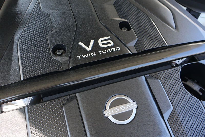 Nissan Z Vehicle Full-screen Gallery Image 12