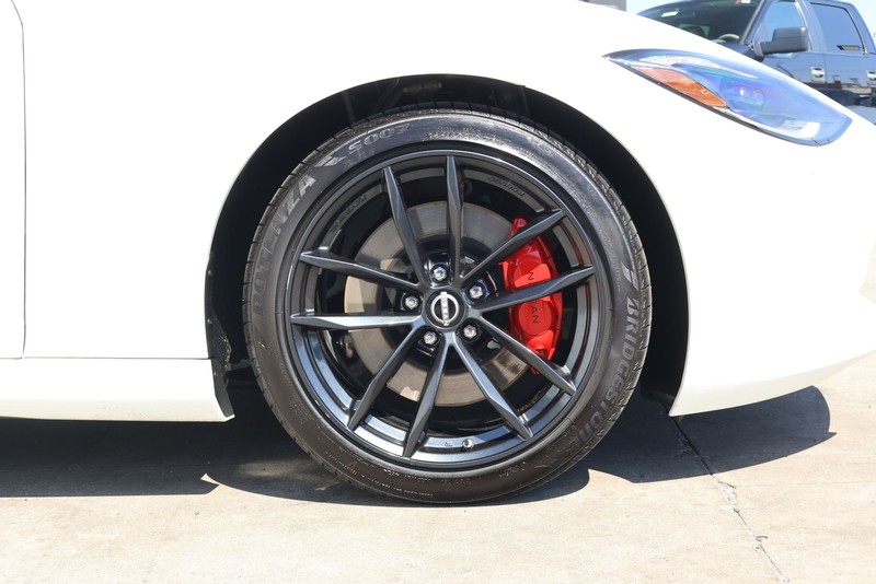 Nissan Z Vehicle Full-screen Gallery Image 13