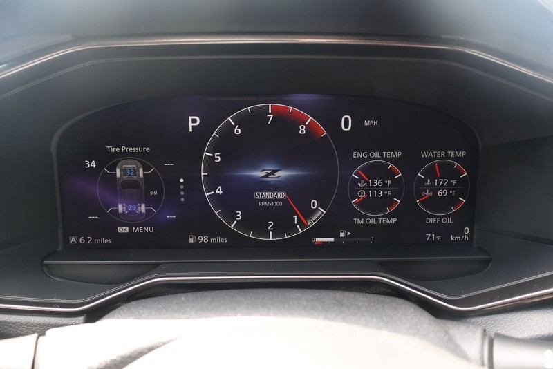 Nissan Z Vehicle Full-screen Gallery Image 21