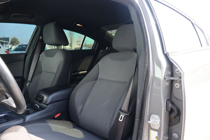 Dodge Charger Vehicle Full-screen Gallery Image 17