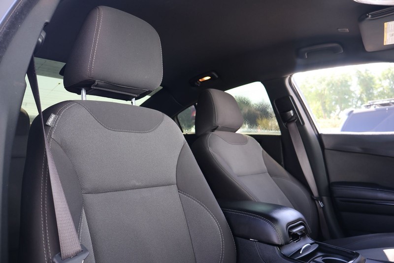 Dodge Charger Vehicle Full-screen Gallery Image 20