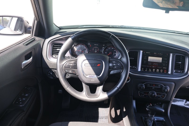 Dodge Charger Vehicle Full-screen Gallery Image 25