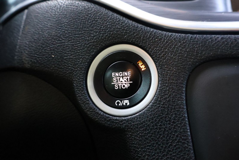 Dodge Charger Vehicle Full-screen Gallery Image 28