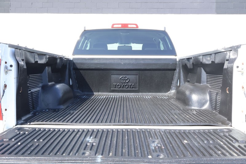Toyota Tundra Vehicle Full-screen Gallery Image 08