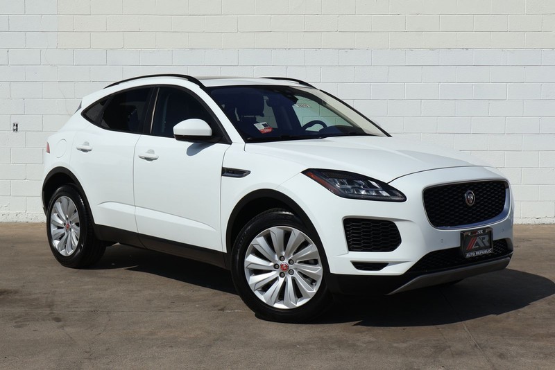 Jaguar E-PACE Vehicle Full-screen Gallery Image 01