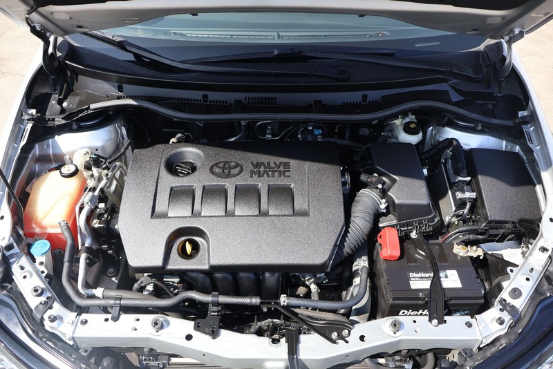 Toyota Corolla iM Vehicle Full-screen Gallery Image 12