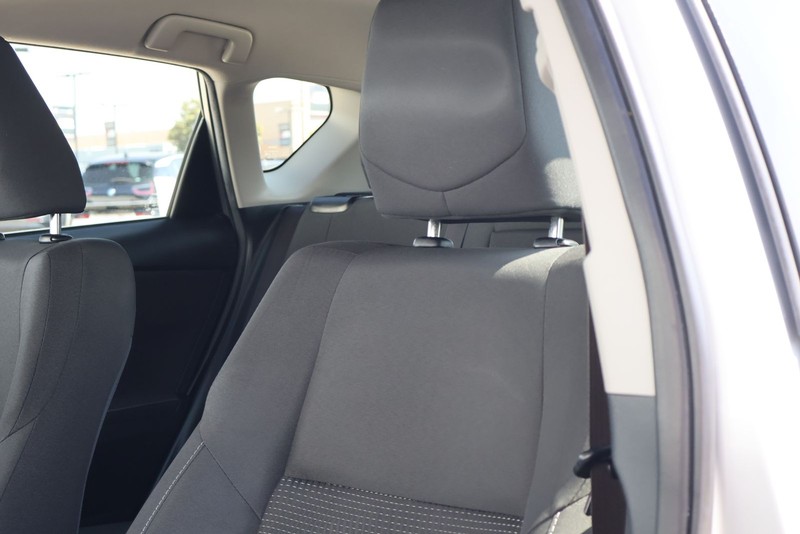 Toyota Corolla iM Vehicle Full-screen Gallery Image 18