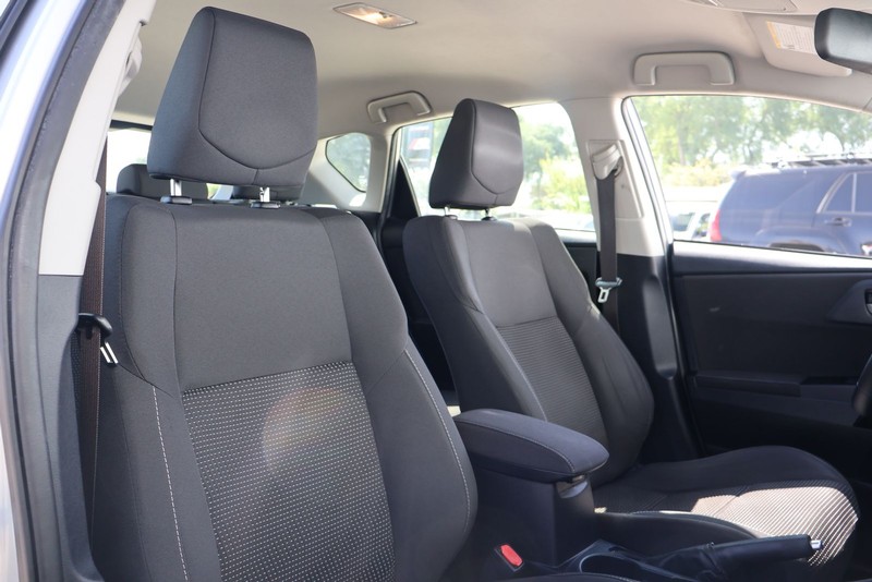 Toyota Corolla iM Vehicle Full-screen Gallery Image 20