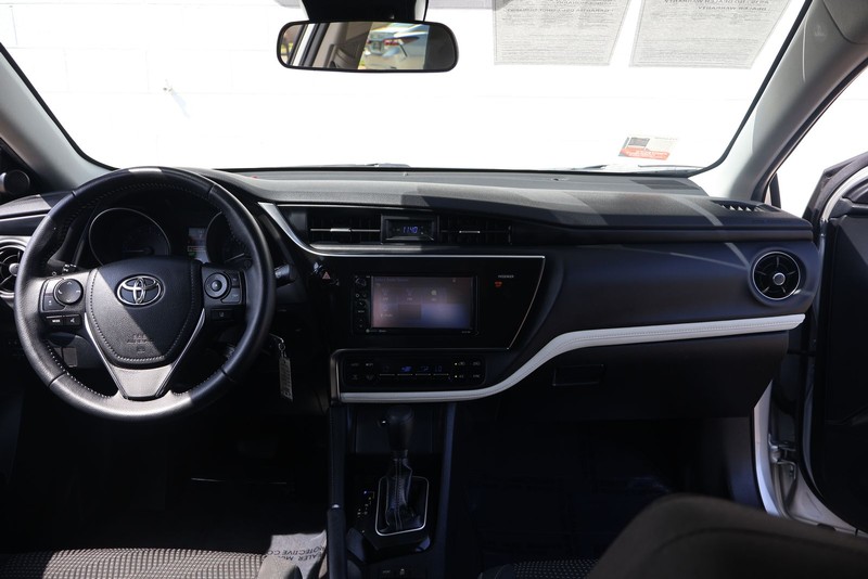 Toyota Corolla iM Vehicle Full-screen Gallery Image 22