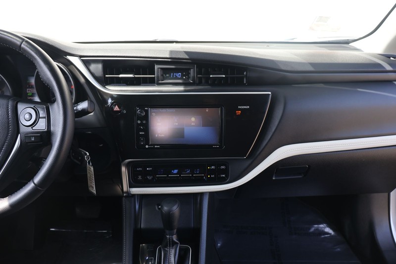 Toyota Corolla iM Vehicle Full-screen Gallery Image 27