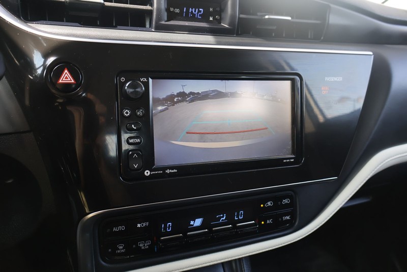 Toyota Corolla iM Vehicle Full-screen Gallery Image 29