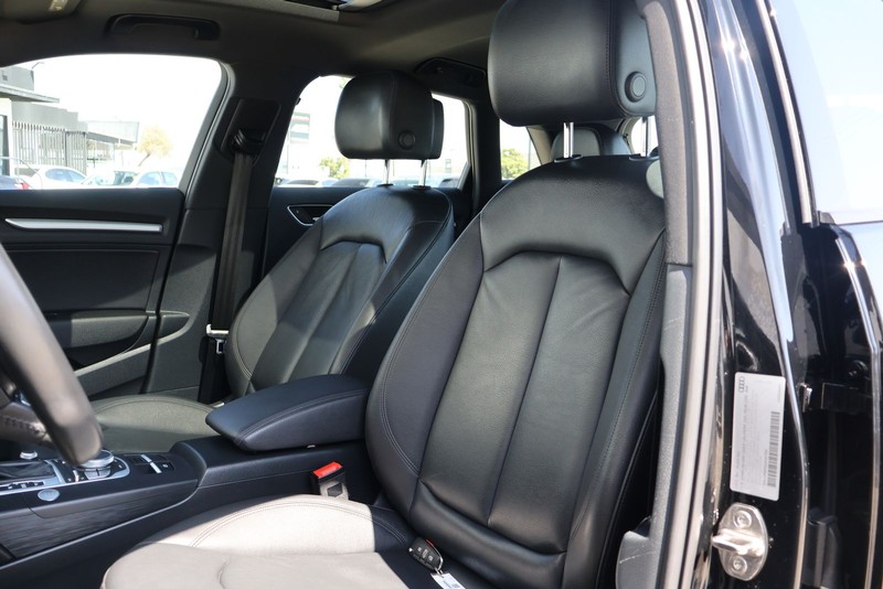 Audi A3 e-tron Vehicle Full-screen Gallery Image 17