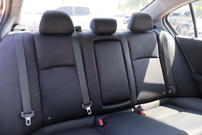 Honda Accord Sedan Vehicle Full-screen Gallery Image 21