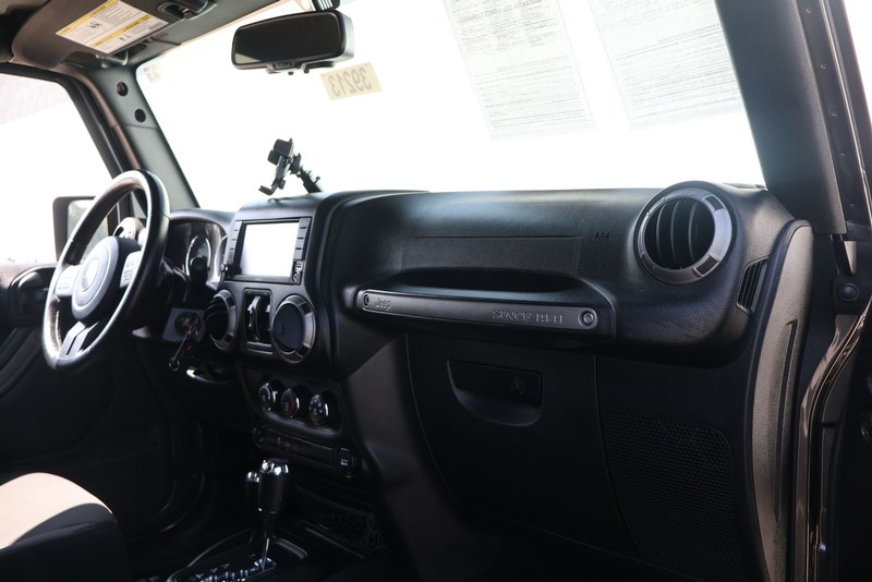 Jeep Wrangler Unlimited Vehicle Full-screen Gallery Image 19