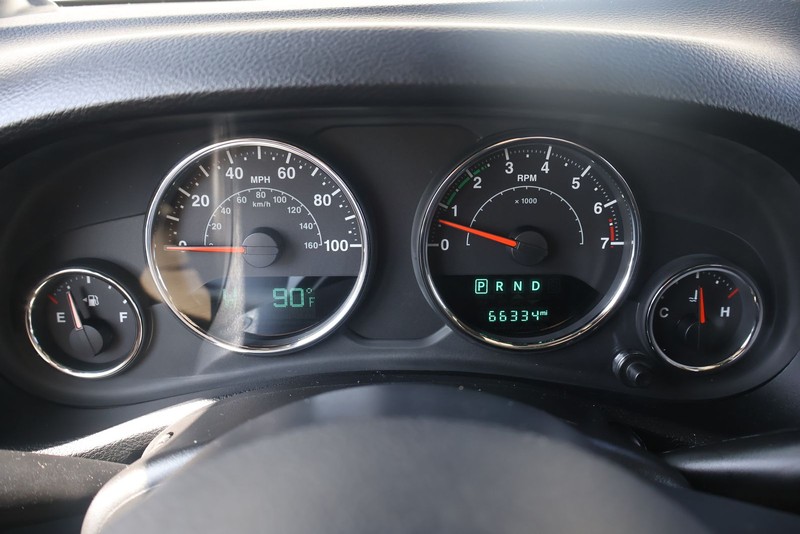 Jeep Wrangler Unlimited Vehicle Full-screen Gallery Image 23