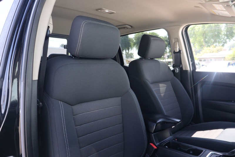 Ford Ranger Vehicle Full-screen Gallery Image 16