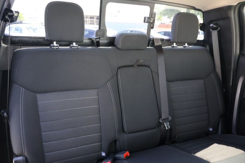 Ford Ranger Vehicle Full-screen Gallery Image 17