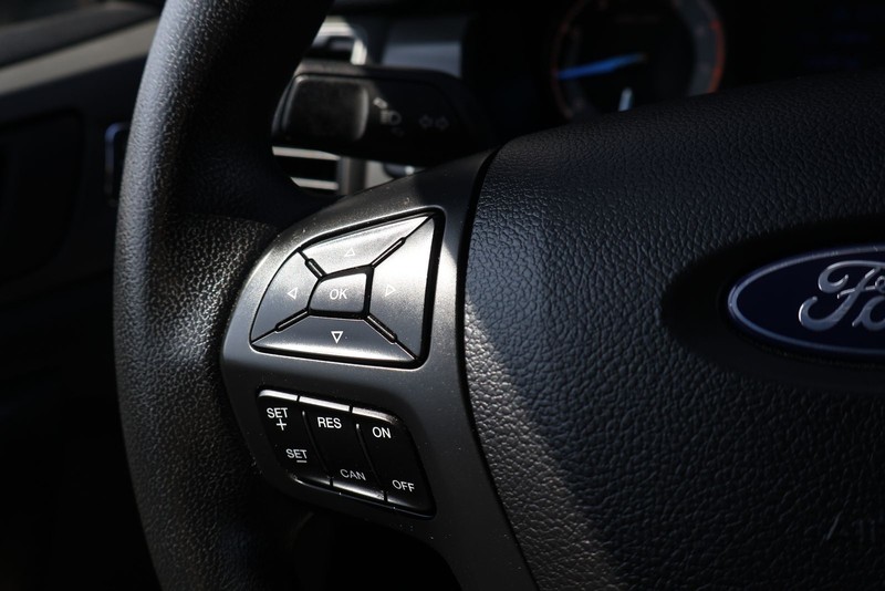 Ford Ranger Vehicle Full-screen Gallery Image 21