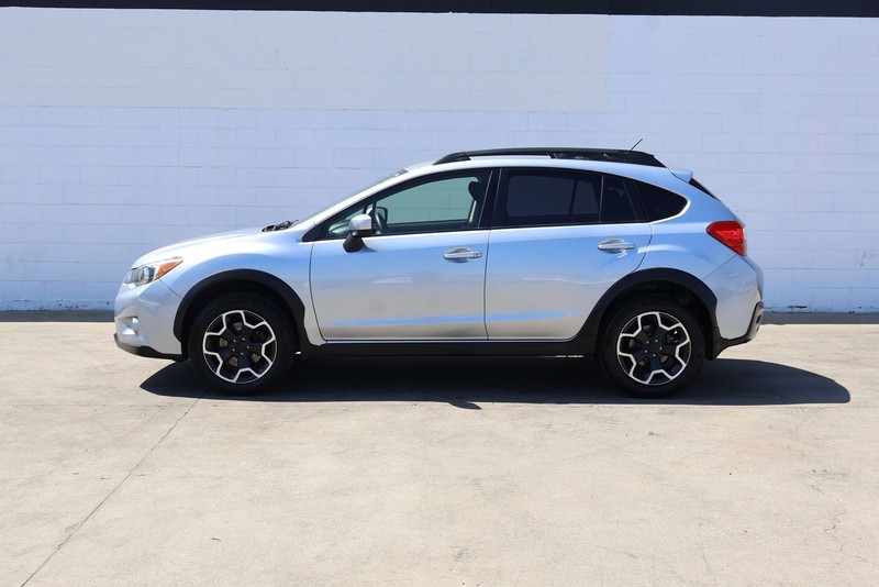 Subaru XV Crosstrek Vehicle Full-screen Gallery Image 10