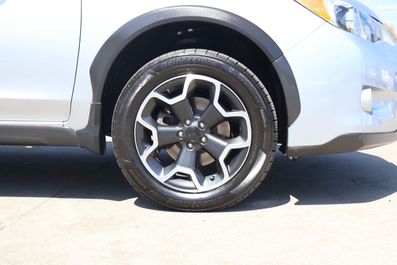 Subaru XV Crosstrek Vehicle Full-screen Gallery Image 13