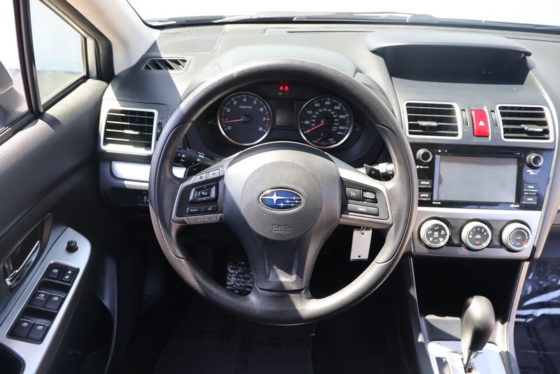 Subaru XV Crosstrek Vehicle Full-screen Gallery Image 24