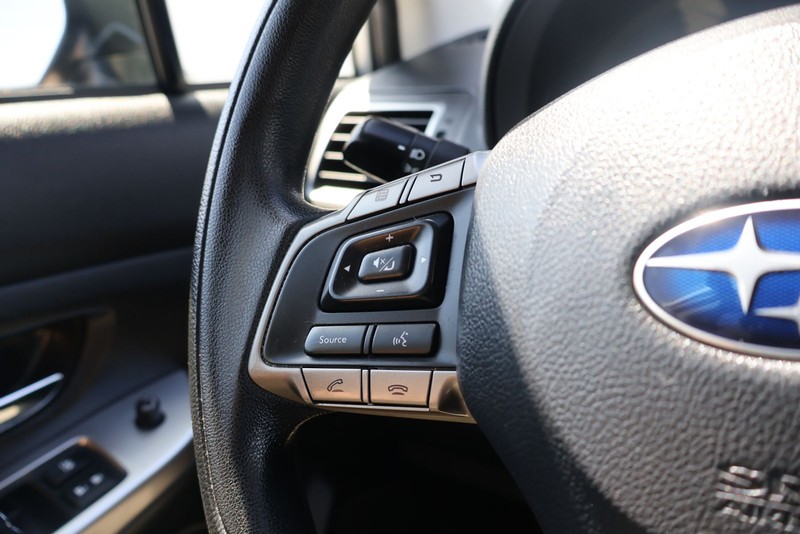 Subaru XV Crosstrek Vehicle Full-screen Gallery Image 25