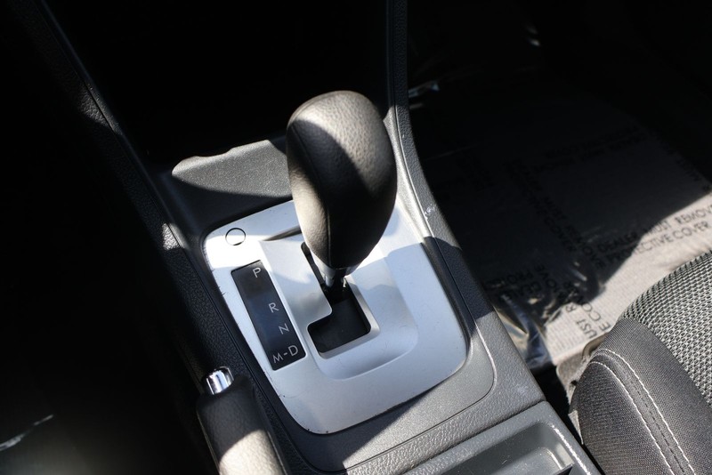 Subaru XV Crosstrek Vehicle Full-screen Gallery Image 31