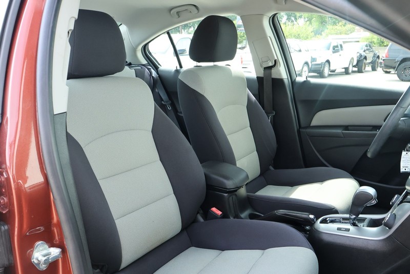 Chevrolet Cruze Vehicle Full-screen Gallery Image 20