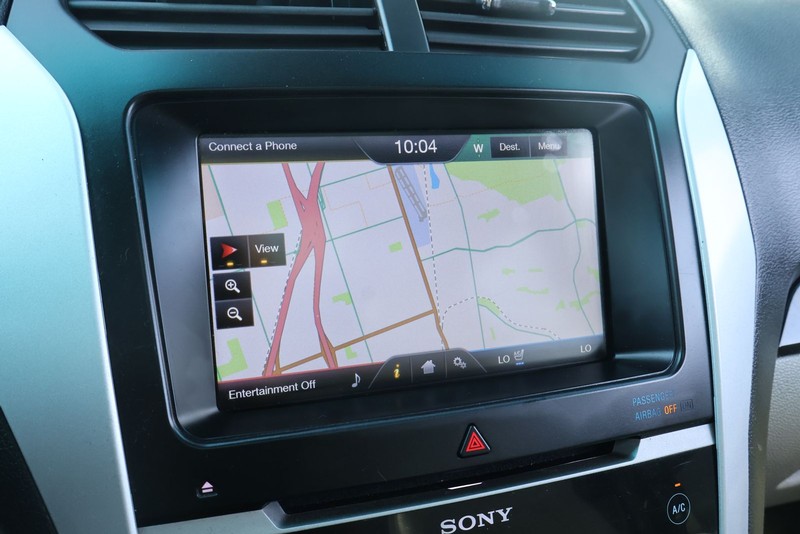 Ford Explorer Vehicle Full-screen Gallery Image 38