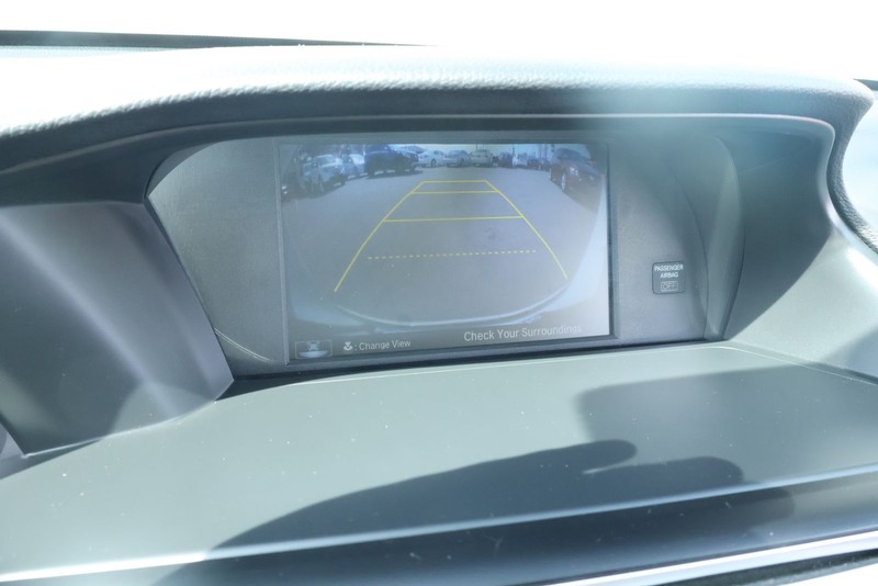 Honda Accord Coupe Vehicle Full-screen Gallery Image 32