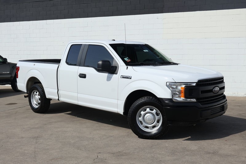 Ford F-150 Vehicle Full-screen Gallery Image 02
