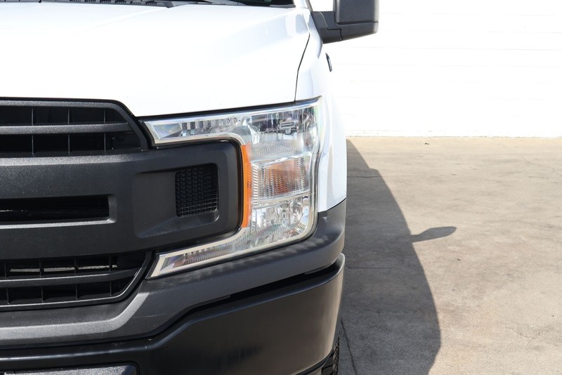 Ford F-150 Vehicle Full-screen Gallery Image 04