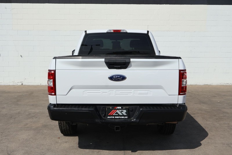 Ford F-150 Vehicle Full-screen Gallery Image 06