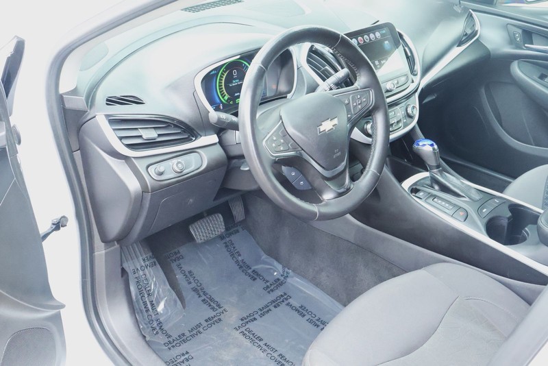Chevrolet Volt Vehicle Full-screen Gallery Image 16