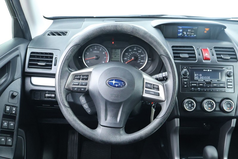 Subaru Forester Vehicle Full-screen Gallery Image 26