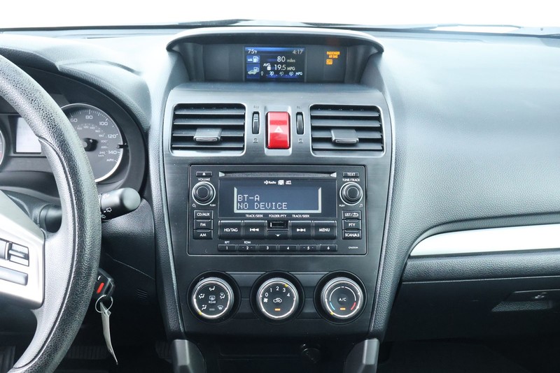 Subaru Forester Vehicle Full-screen Gallery Image 29