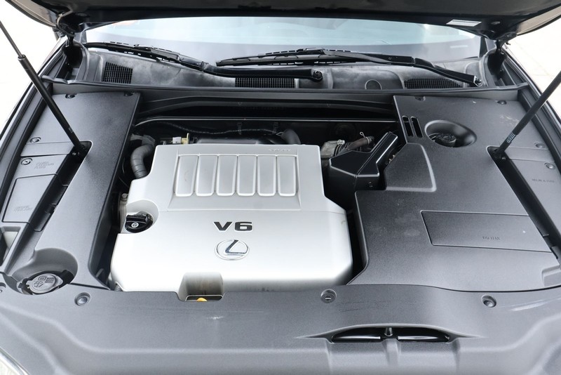 Lexus ES 350 Vehicle Full-screen Gallery Image 14