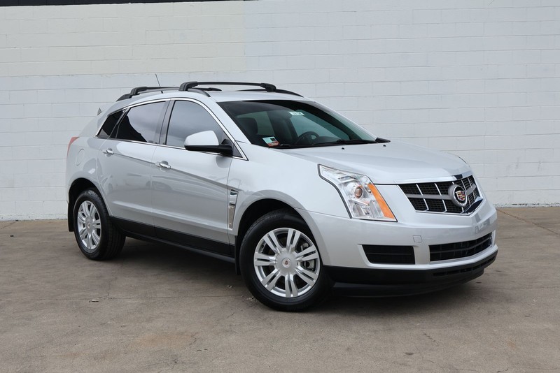 Cadillac SRX Vehicle Full-screen Gallery Image 01