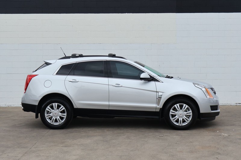 Cadillac SRX Vehicle Full-screen Gallery Image 04