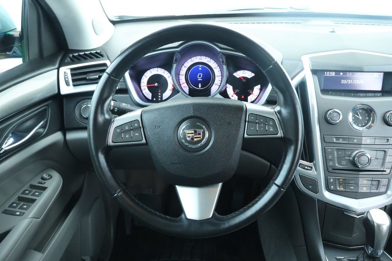 Cadillac SRX Vehicle Full-screen Gallery Image 30