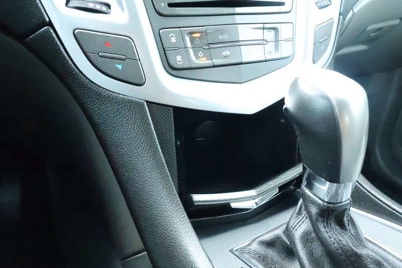 Cadillac SRX Vehicle Full-screen Gallery Image 33