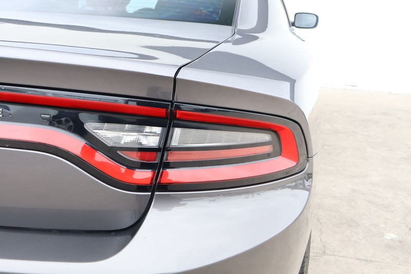 Dodge Charger Vehicle Full-screen Gallery Image 07