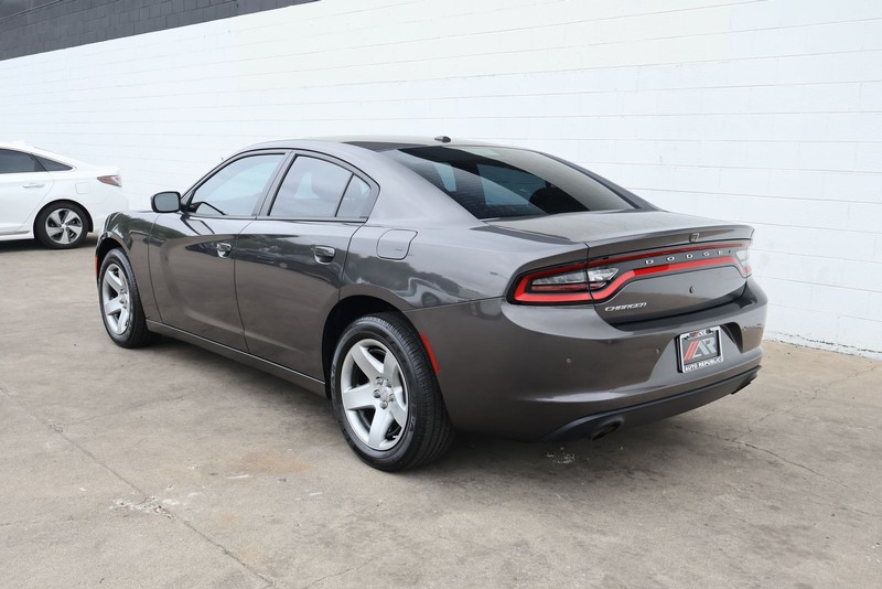Dodge Charger Vehicle Full-screen Gallery Image 09